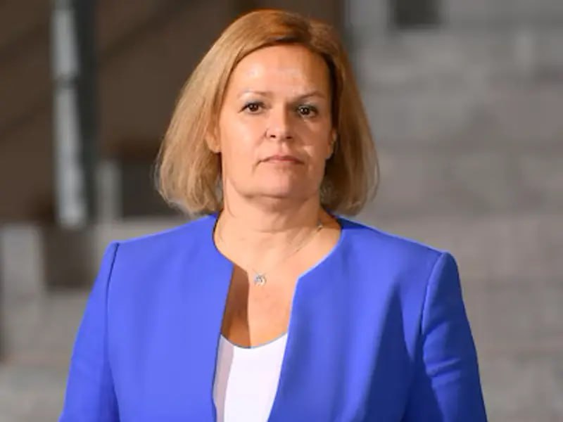 وزیر‌داخله آلمان: مذاکرات محرمانه برای اخراج 'مهاجران مجرم' افغان و سوری ادامه دارد