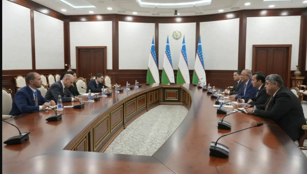 رایزنی مقام‌های ازبیکستان و امریکا درباره صلح و امنیت در افغانستان