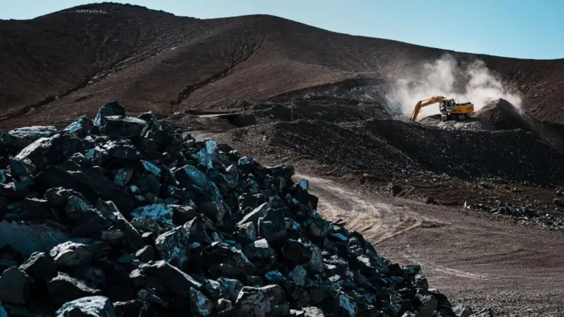 سرمایه‌گذاری بیش از ۵ میلیارد افغانی در معادن بزرگ افغانستان