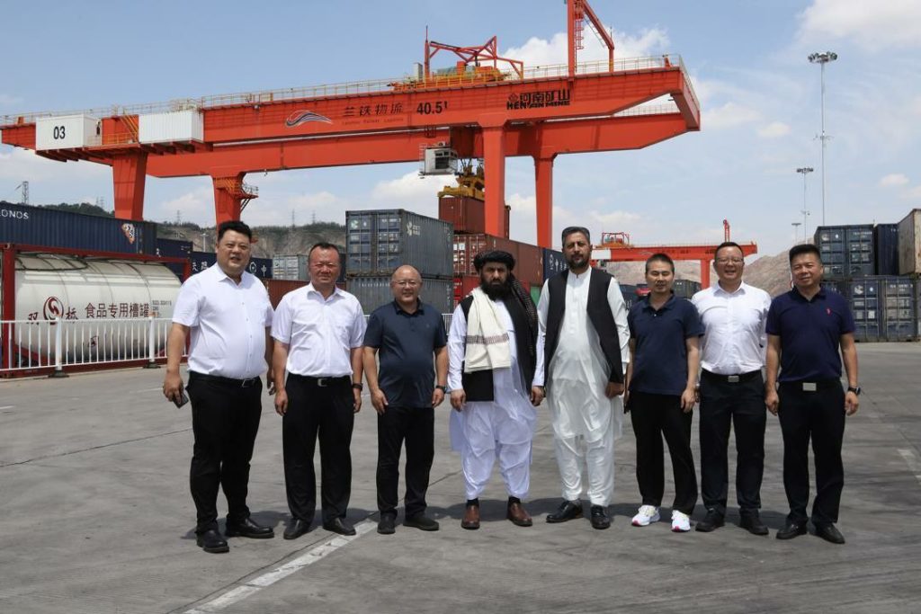 بازدید معاون خطآهن افغانستان از بندر خشک لانژو چین