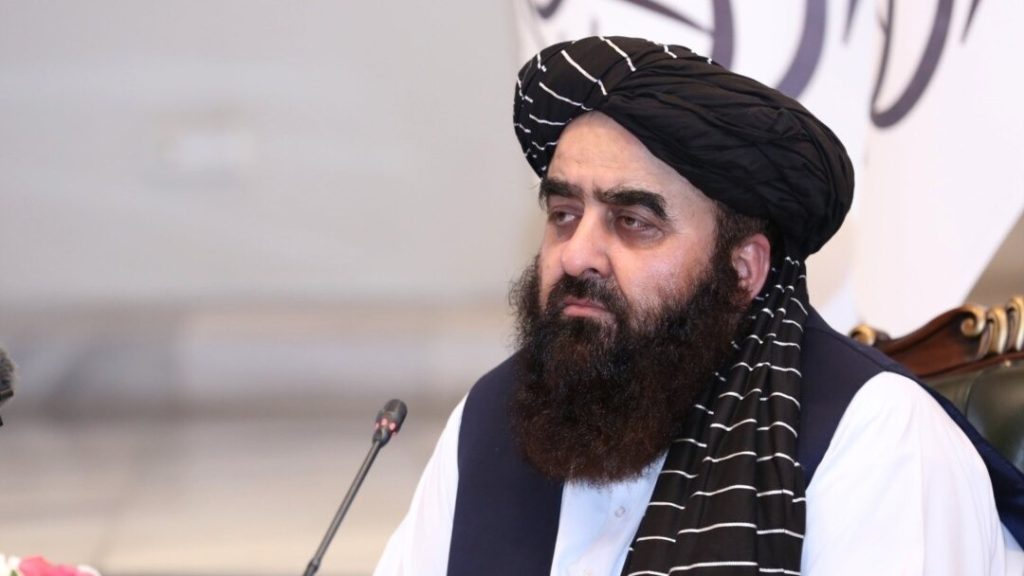 متقی: خدمات حکومت‌سرپرست، بیشتر از دستاوردهای ۲۰ ساله آمریکا است