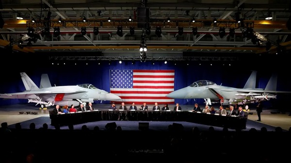 هزاران کارگر دفاعی بوئینگ در امریکا اعتصاب کاری کردند