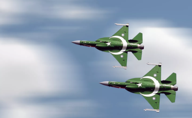 آماده‌باش ارتش پاکستان؛ احتمال حملات هوایی به خاک افغانستان