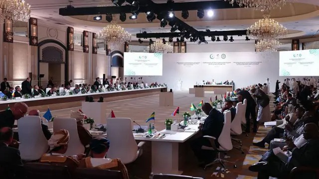 افغانستان، تنها غایب نشست اضطراری کشورهای عربی و اسلامی در دوحه