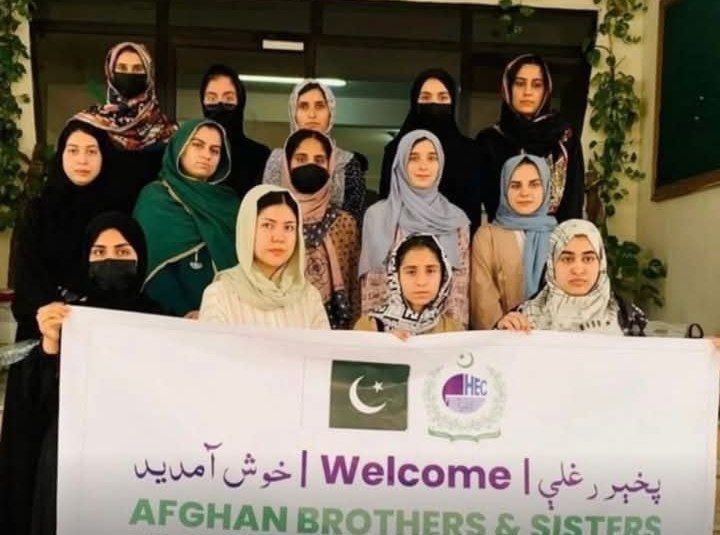 دانشجویان بورسیه «اقبال لاهوری» از ادامه تحصیل بازماندند