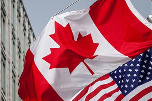 تنفر جهان از آمریکا؛ گردشگران آمریکایی برای دوری از تهدید خود را کانادایی معرفی می‌کنند