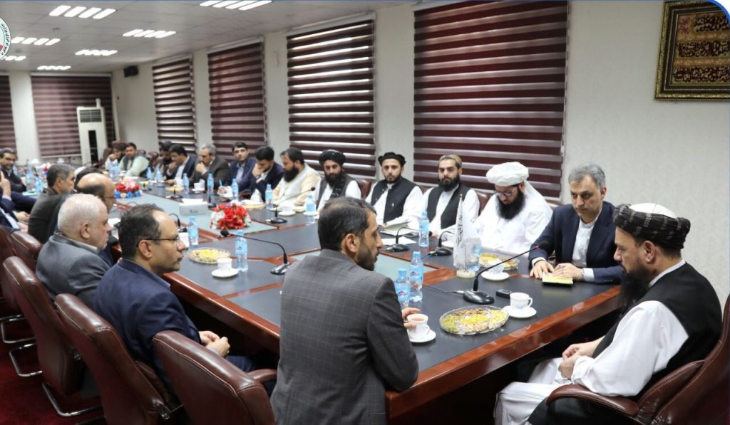 آمادگی شرکت‌های داخلی و خارجی برای سرمایه‌گذاری در پروژه‌های آب و انرژی کشور