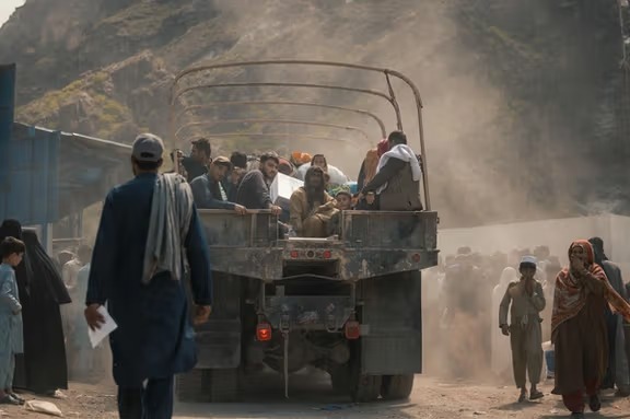 شیندلر: اخراج گسترده مهاجران افغان میتواند داعش خراسان را تقویت کند