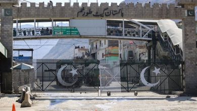 بسته ماندن گذرگاه‌های مرزی؛ خسارات میلیون‌دالری تاجران افغانستان و پاکستان