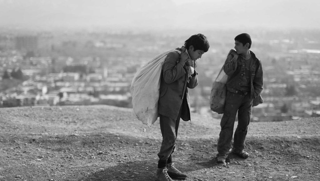 بانک جهانی: بیش از ۸۳۰ میلیون نفر در جهان زیر خط فقر زندگی می‌کنند