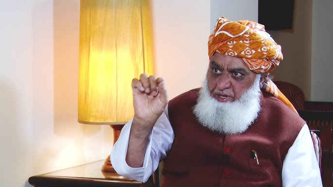 فضل‌الرحمن: پاکستان دیگر توان تحمل جنگ با افغانستان را ندارد