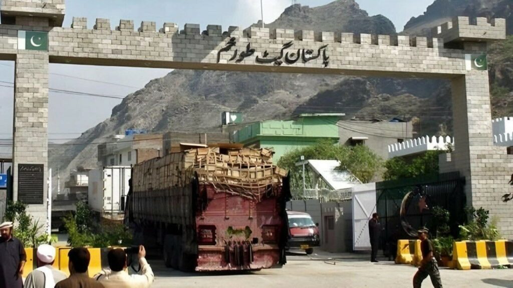 تشدید نظارت گمرکی پاکستان بر کالاهای افغانستان؛ دور تازه فشار در میانه تنش مرزی