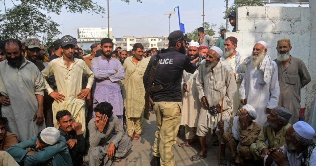 موج بیسابقه اخراج یک میلیون پناهجوی افغانستان از پاکستان