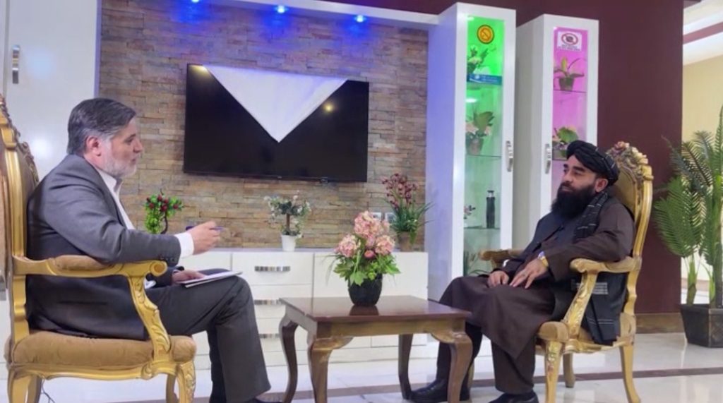 مصاحبه مجاهد با صداوسیمای ایران؛ وعده‌ها و واقعیت‌ها در افغانستان