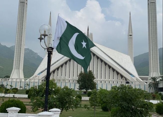 پاکستان در تنگنای سیاستهای افراطگرایانه