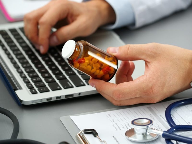 تمام شفاخانه‌های هرات به سیستم نسخه‌نویسی دیجیتالی مجهز شدند