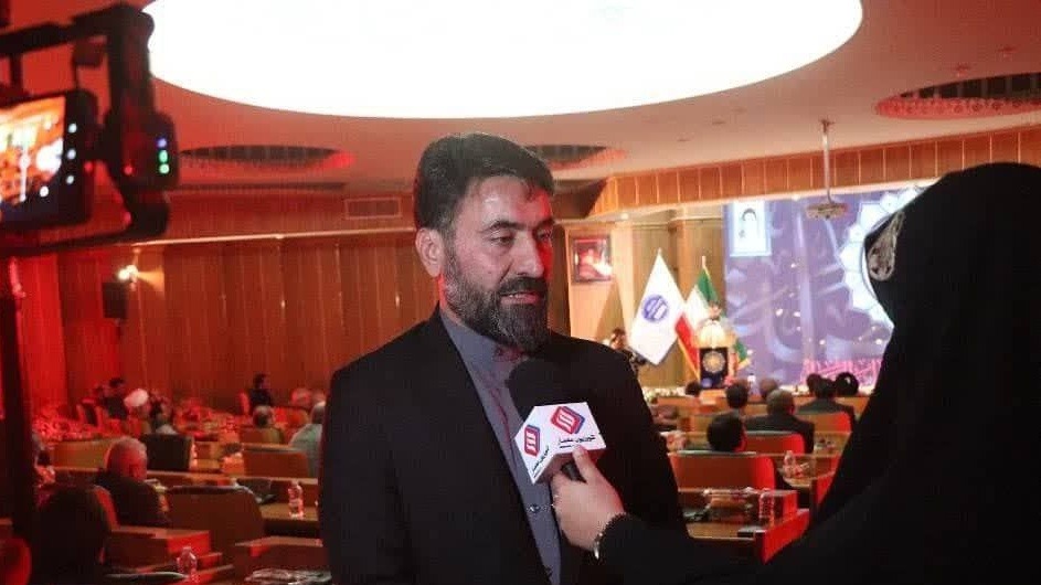 فاطمه زهرا (س) محور وحدت جهان اسلام است