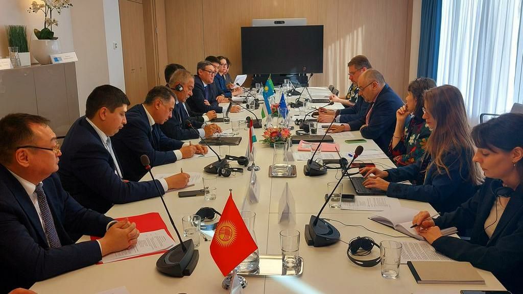 در بروکسل؛ نشست نمایندگان اتحادیه‌اروپا و آسیای‌مرکزی درباره افغانستان برگزار شد