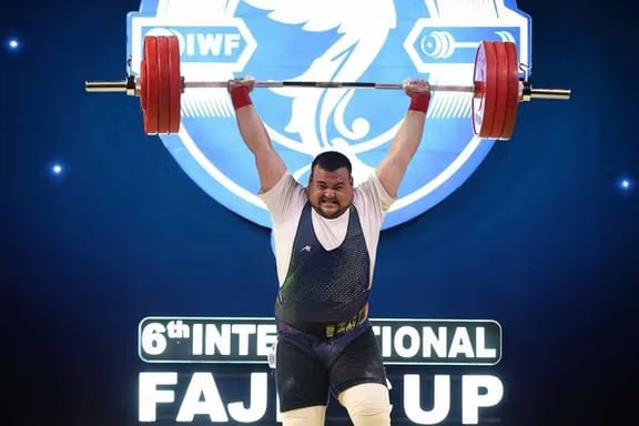 سه مدال برنز برای کشور؛ افتخارآفرینی فضل‌کریم ترکمن در رقابت‌های بین‌المللی وزنه‌برداری «فجر»