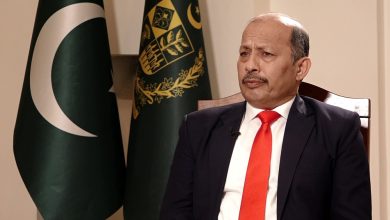 سفیر پیشین پاکستان خواستار سقوط طالبان به دست مردم شد