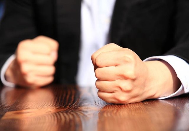 بی‌اعصاب‌ها و بداخلاق‌ها این ویتامین را بخورند