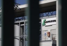 دادستانی فرانسه علیه لافارژ؛ اتهام تأمین مالی داعش در سوریه با جریمه‌های میلیاردی