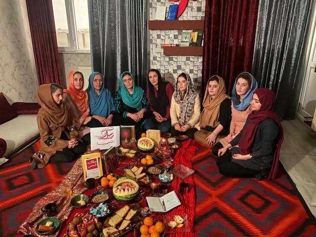 شب یلدا در افغانستان؛ آیینی که زیر سایه محدودیت‌ها زنده مانده است