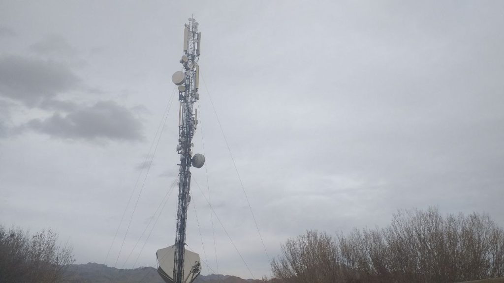 باشندگان بامیان از ضعف شدید پوشش شبکه‌های مخابراتی شکایت دارند