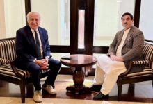 اعلام آمادگی خلیلزاد برای کمک به آزادسازی دارایی‌های منجمد افغانستان