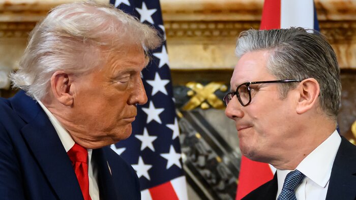 نخست‌وزیر انگلیس: ترامپ از لندن عذرخواهی کند