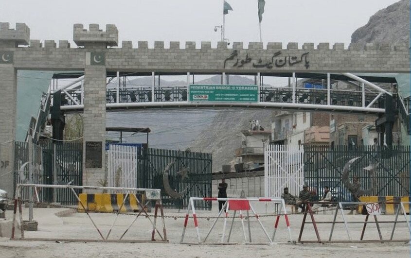 افزایش چشمگیر هزینه‌های درمان و مواد غذایی در افغانستان همزمان با محدودیت‌های مرزی