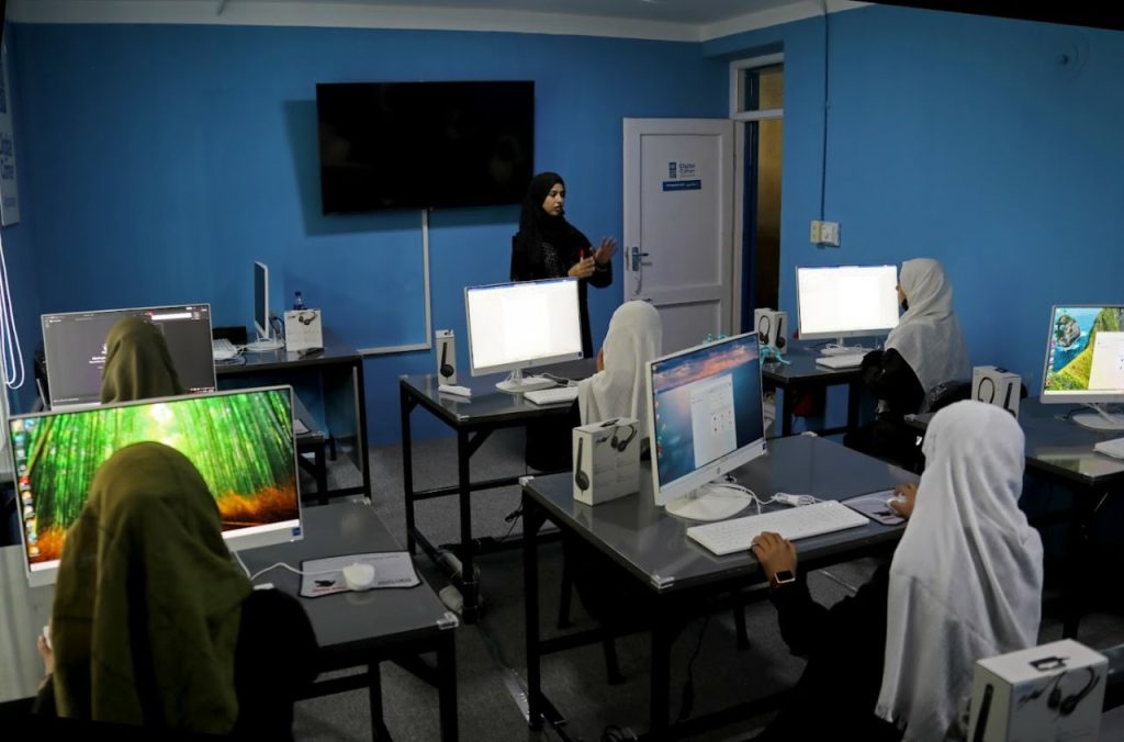 راه‌اندازی گوشه‌های دیجیتال؛ گام سازمان‌ملل برای آموزش و توانمندسازی دختران
