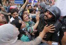 درگیری پولیس با معترضان جماعت اسلامی در پاکستان؛ چندین تن بازداشت و زخمی شدند