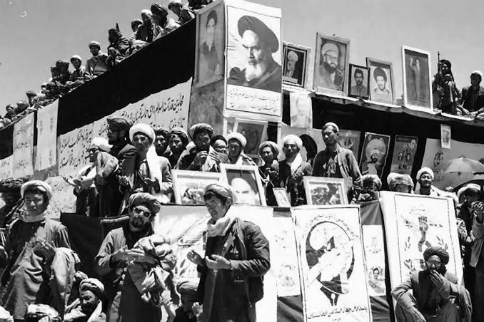 اثرات انقلاب اسلامی ایران بر همسایگان، به‌ویژه افغانستان