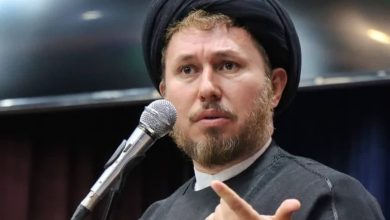 دکتر احسانی: آیتالله سید مجتبی خامنهای به تمام جهان اسلام می اندیشد