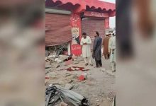 انفجار بمب در خیبرپختونخوا؛ 33 پولیس کشته و زخمی شدند