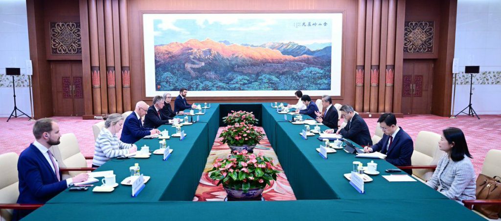 هشدار چین درباره تبعات ادامه جنگ علیه ایران: ضرورت بازگشت به مسیر دیپلماسی