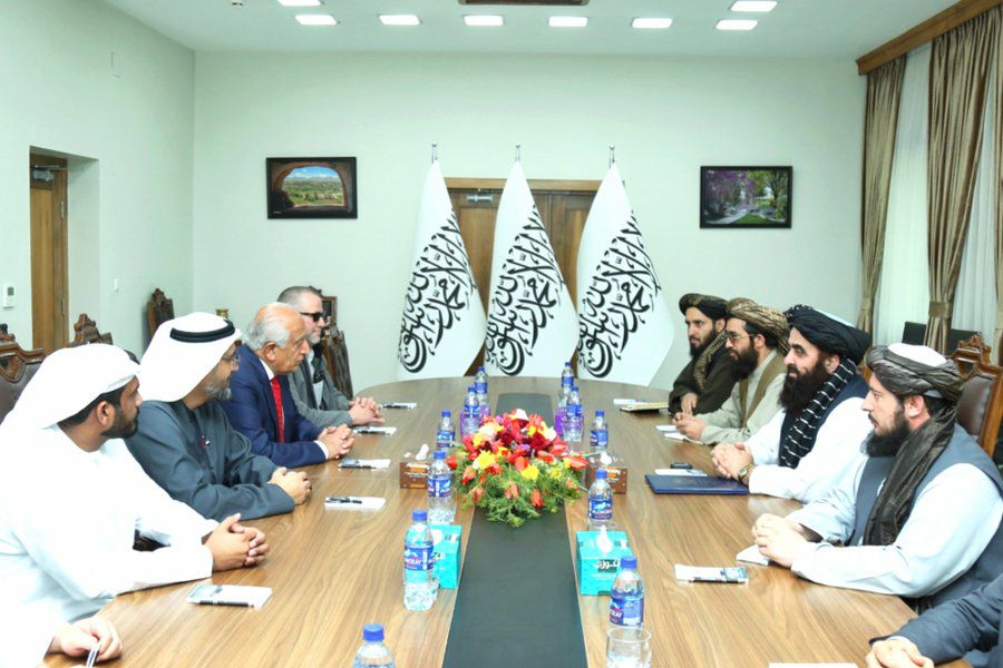 آزادی شهروند امریکایی در کابل؛ دیدار متقی با خلیلزاد و مقامات امارات عربی