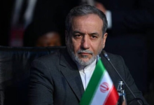 عراقچی: آمریکا میان جنگ و آتش‌بس یکی را انتخاب کند