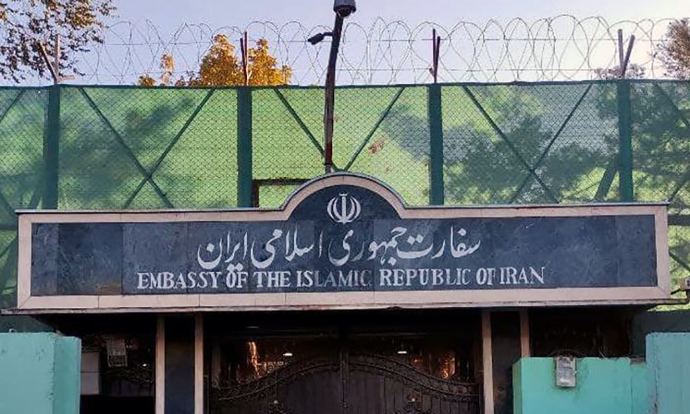 درخواست ایران برای واکنش جهان به حملات علیه مراکز درمانی؛ سفارت ایران از داکتران افغانستان خواست حمایت کنند