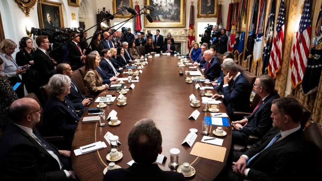 فشارهای جنگ ایران؛ ترامپ به‌دنبال جابه‌جایی گسترده در کابینه