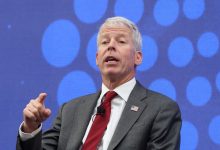 درگیری لفظی دموکرات‌ها با وزیر انرژی آمریکا درباره جهش قیمت سوخت