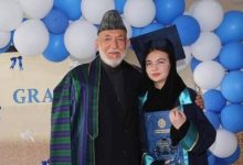 کرزی: دخترم پس از فراغت از صنف ششم، از ادامه آموزش حضوری محروم شده و آنلاین درس می‌خواند