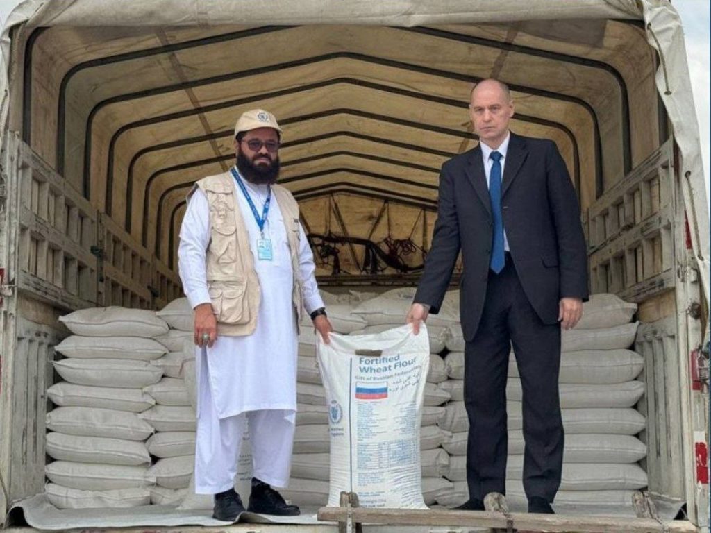 نخستین محموله کمک‌های بشردوستانه روسیه به افغانستان رسید