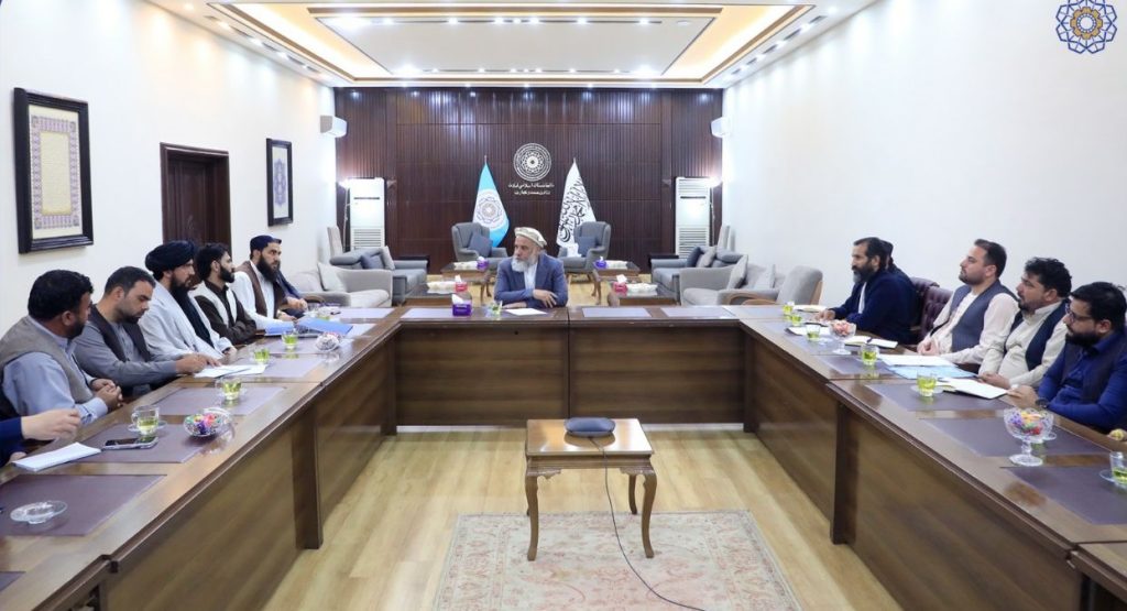 عزیزی: ایران تأمین‌کننده سوخت هواپیماهای کشور است