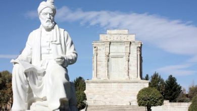 خردورزی و صلح‌طلبی در اندیشه فردوسی و زبان فارسی