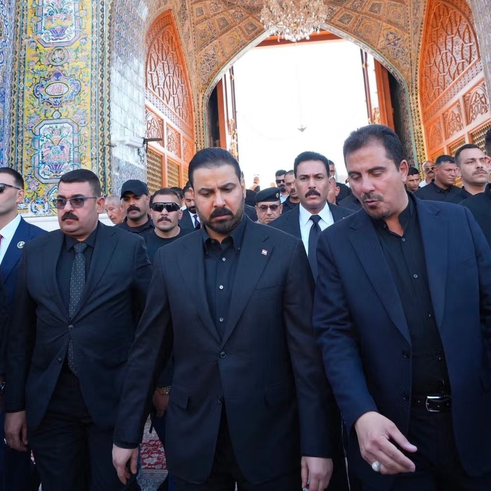 نخست‌وزیر عراق در مراسم تشییع آیت‌الله فیاض شرکت کرد