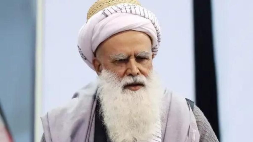 سیاف: طالبان از راه قرآن عدول کرده است