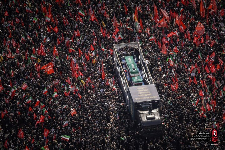 نمایش اقتدار در سوگ؛ بازخوانی تشییع تاریخی امام شهید انقلاباسلامی