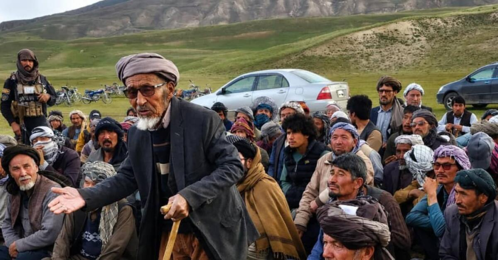 حل منازعات کوچیها؛ هیئت عالی رتبه طالبان راهی بامیان شد